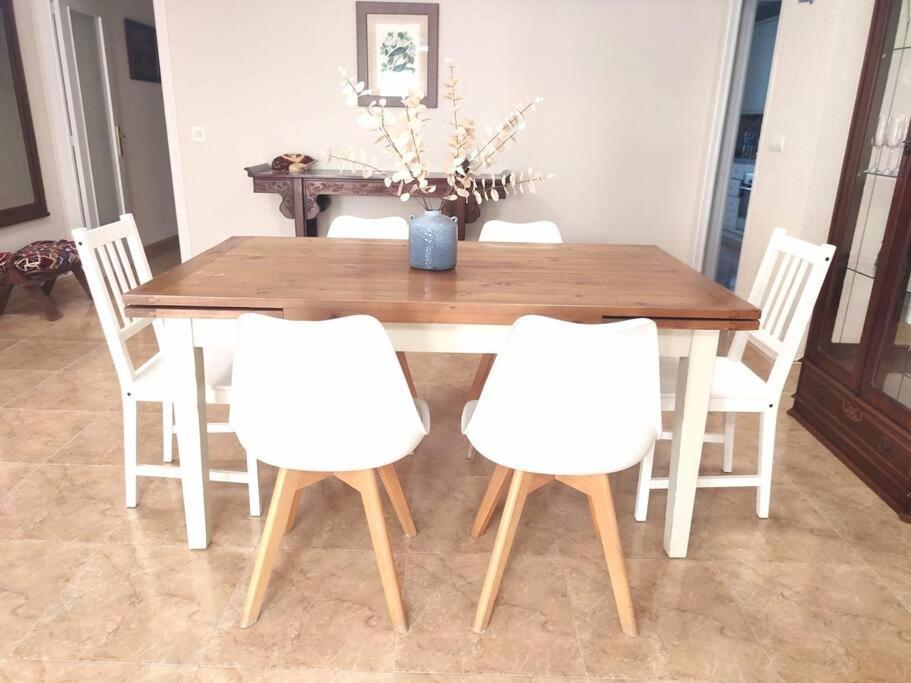 Charming & Spacious Apartment In Historic Centre & Short Walk To Beach Alicante Exterior photo