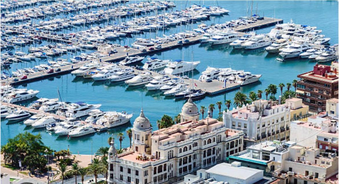 Charming & Spacious Apartment In Historic Centre & Short Walk To Beach Alicante Exterior photo