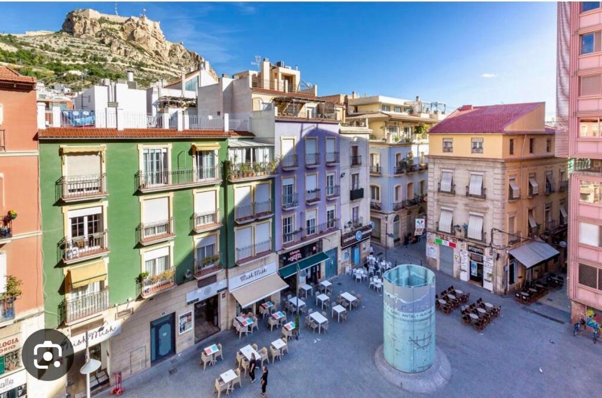 Charming & Spacious Apartment In Historic Centre & Short Walk To Beach Alicante Exterior photo